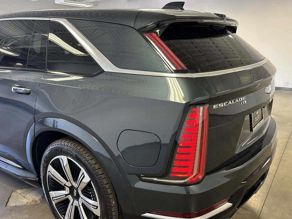 New 2025 Cadillac Escalade IQ Luxury 1 image 12