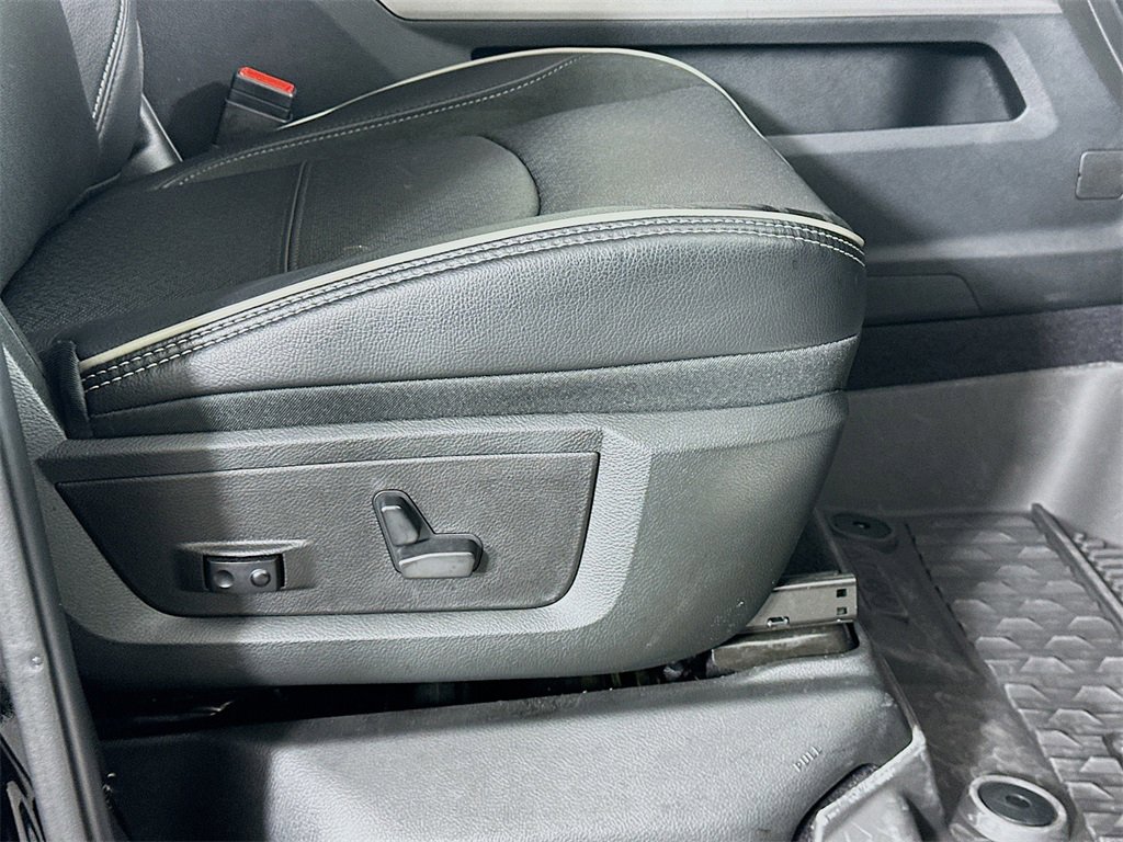 Used 2024 RAM 3500 Laramie w/ Sport Appearance Package image 23