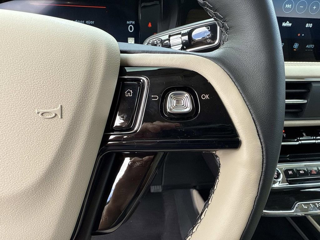 New 2025 Lincoln Corsair Reserve image 29