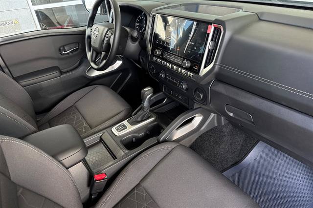 New 2026 Nissan Frontier SV w/ Tow Package AWD/4WD image 17