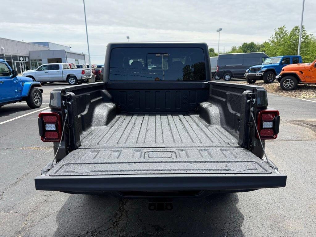 New 2026 Jeep Gladiator Sport AWD/4WD image 42