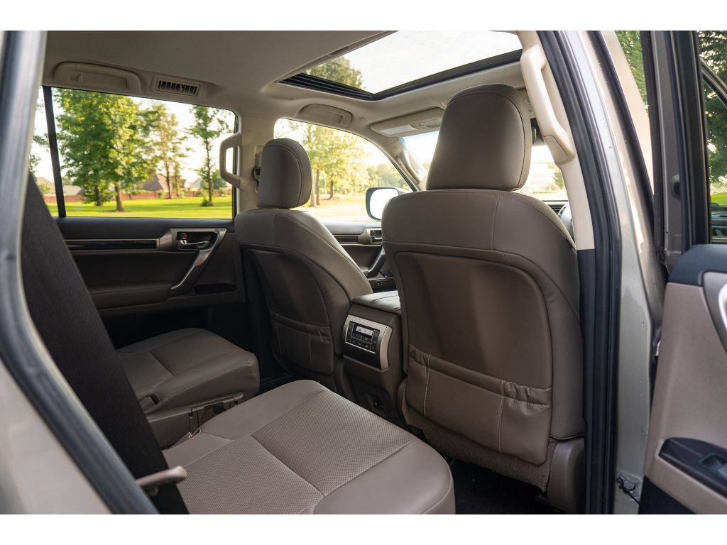 Used 2021 Lexus GX 460 Premium AWD/4WD image 18