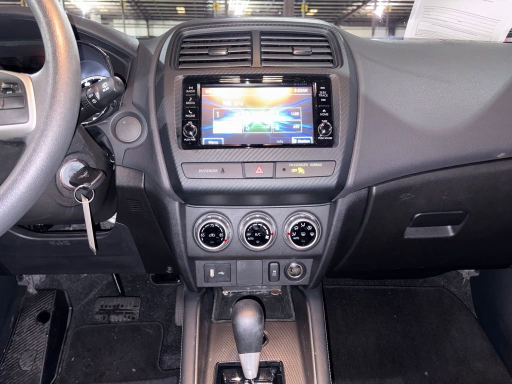 Used 2025 Mitsubishi Outlander Sport ES image 27