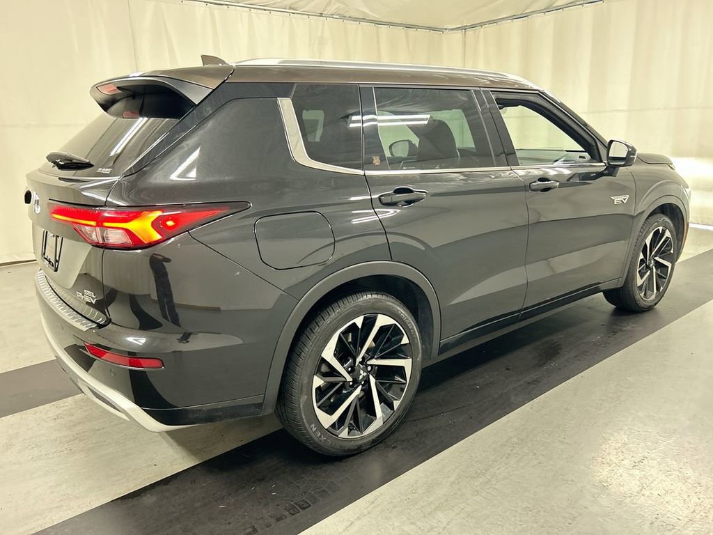 Used 2023 Mitsubishi Outlander SEL 40th Anniversary image 2