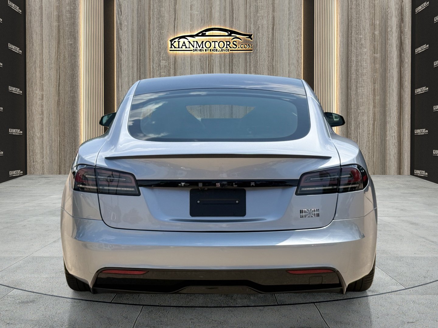 Used 2025 Tesla Model S Plaid AWD/4WD image 9
