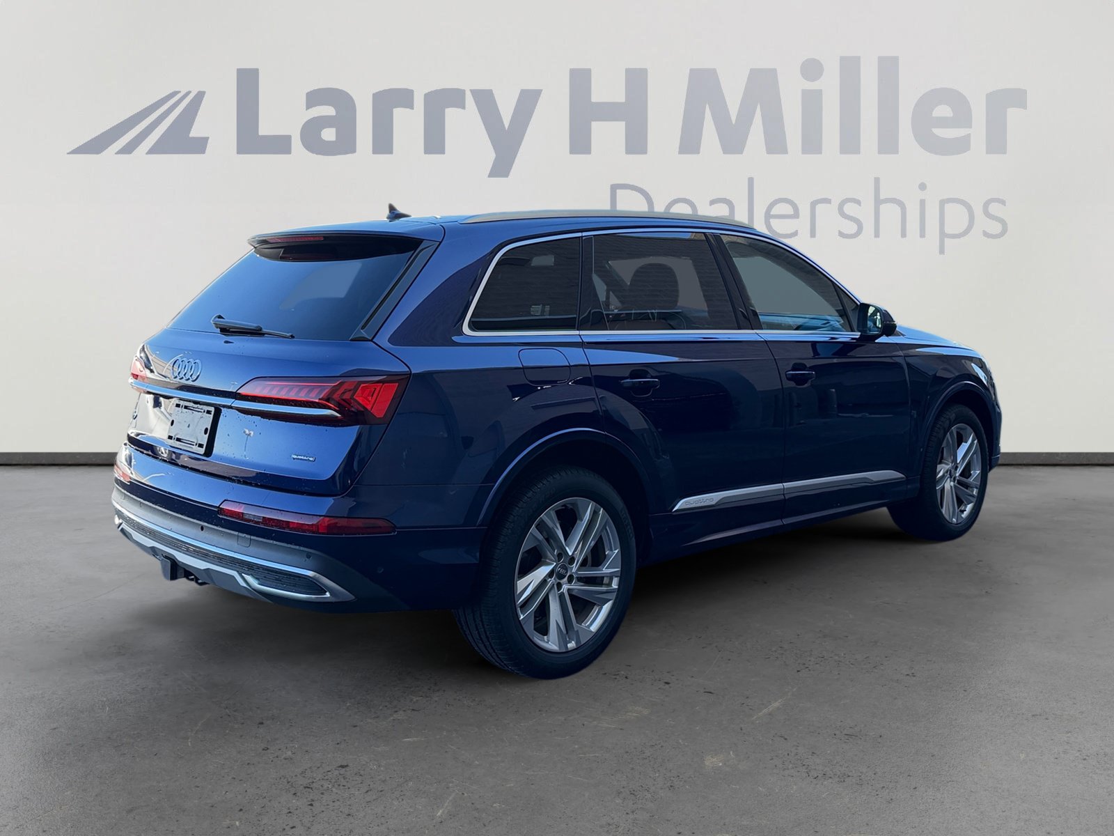 Used 2021 Audi Q7 3.0T Premium Plus w/ Premium Plus Package AWD/4WD image 5