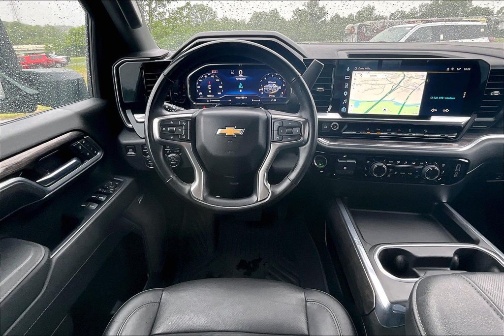 Used 2025 Chevrolet Silverado 2500 LTZ w/ LTZ Plus Package AWD/4WD image 11