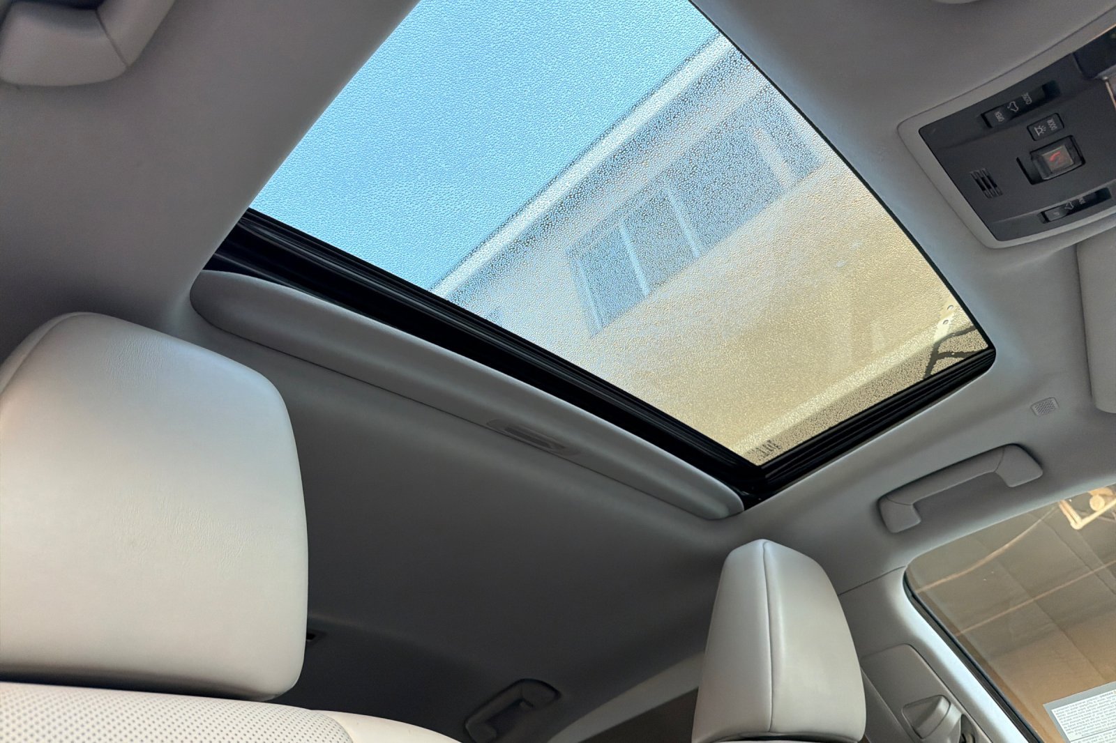 Used 2020 Lexus RX 350 FWD w/ Premium Package image 18
