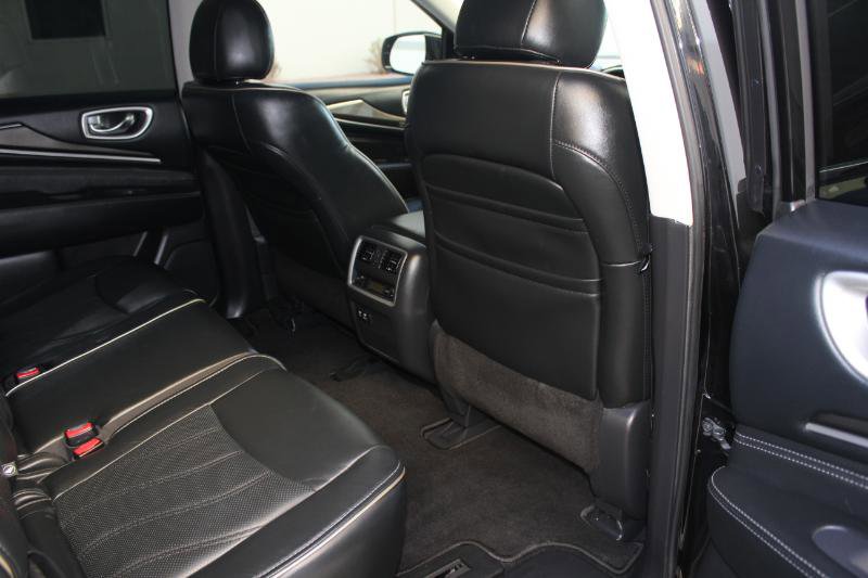 Used 2020 INFINITI QX60 Luxe w/ Essential Package image 18