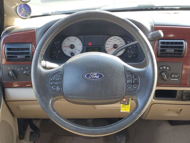Used 2006 Ford F250 Lariat image 31
