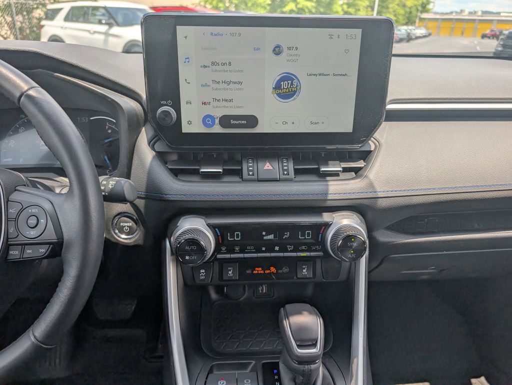 Used 2025 Toyota RAV4 XSE w/ Weather Package AWD/4WD image 20