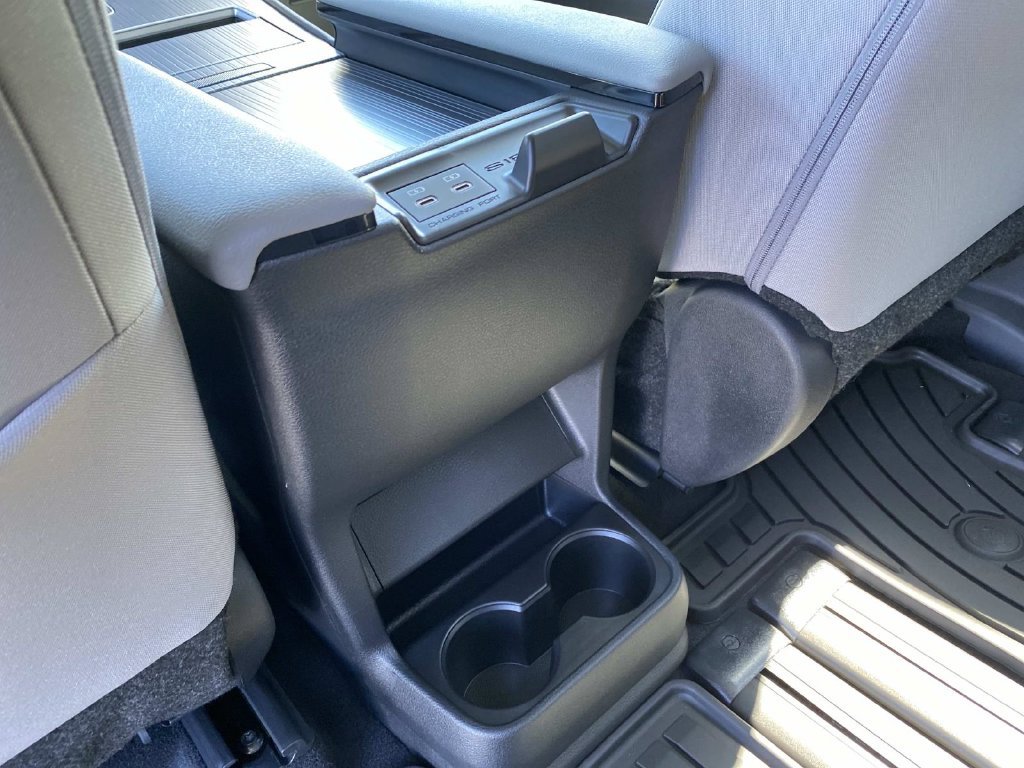 New 2026 Toyota Sienna LE FWD image 10