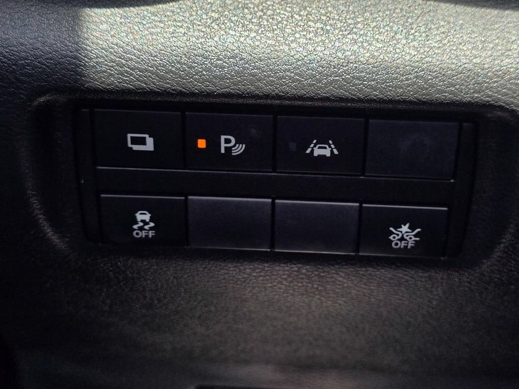 Used 2021 Nissan Versa S FWD image 20