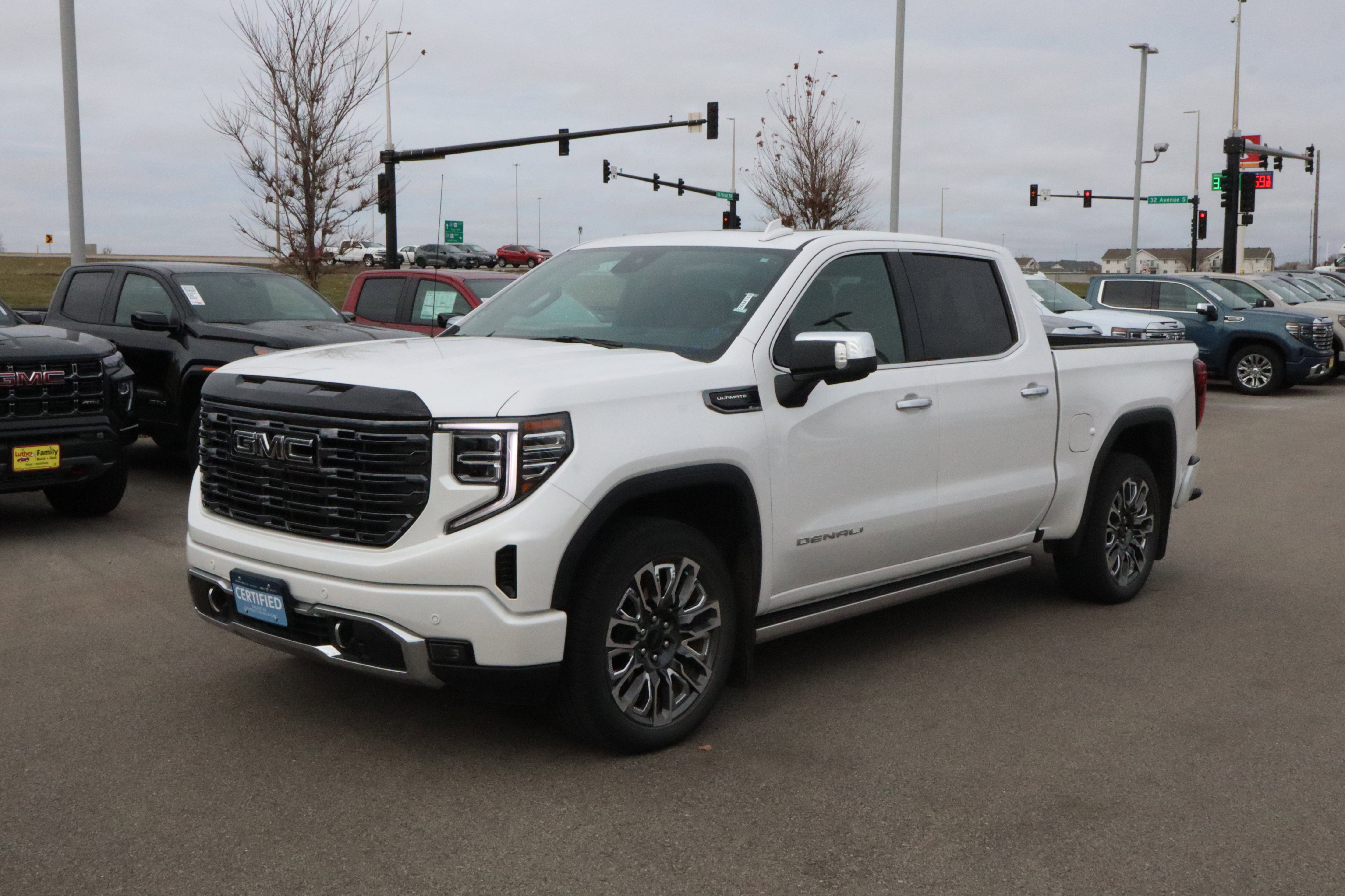 Certified 2025 GMC Sierra 1500 Denali Ultimate image 3