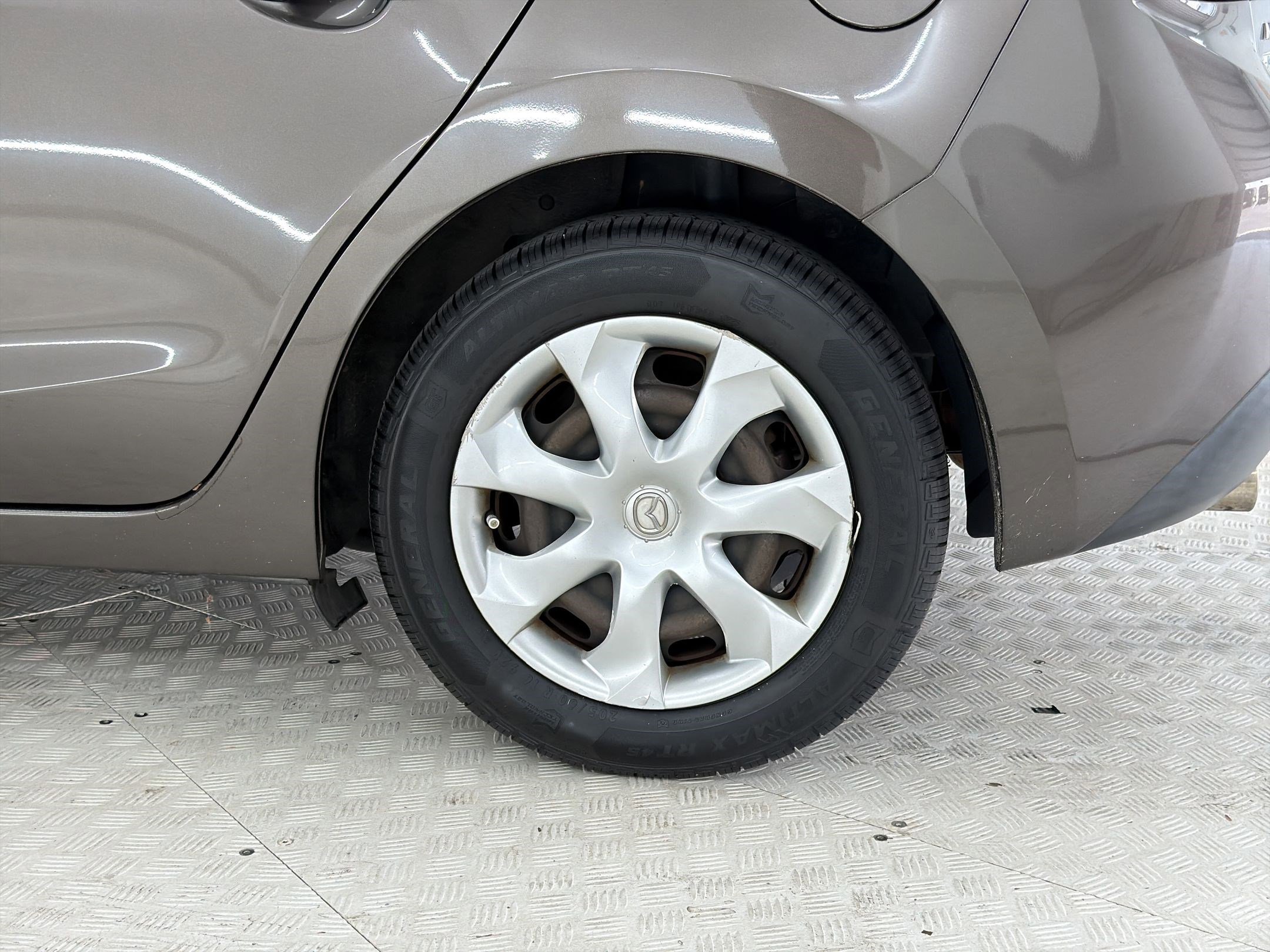 Used 2015 MAZDA MAZDA3 i Sport FWD image 11