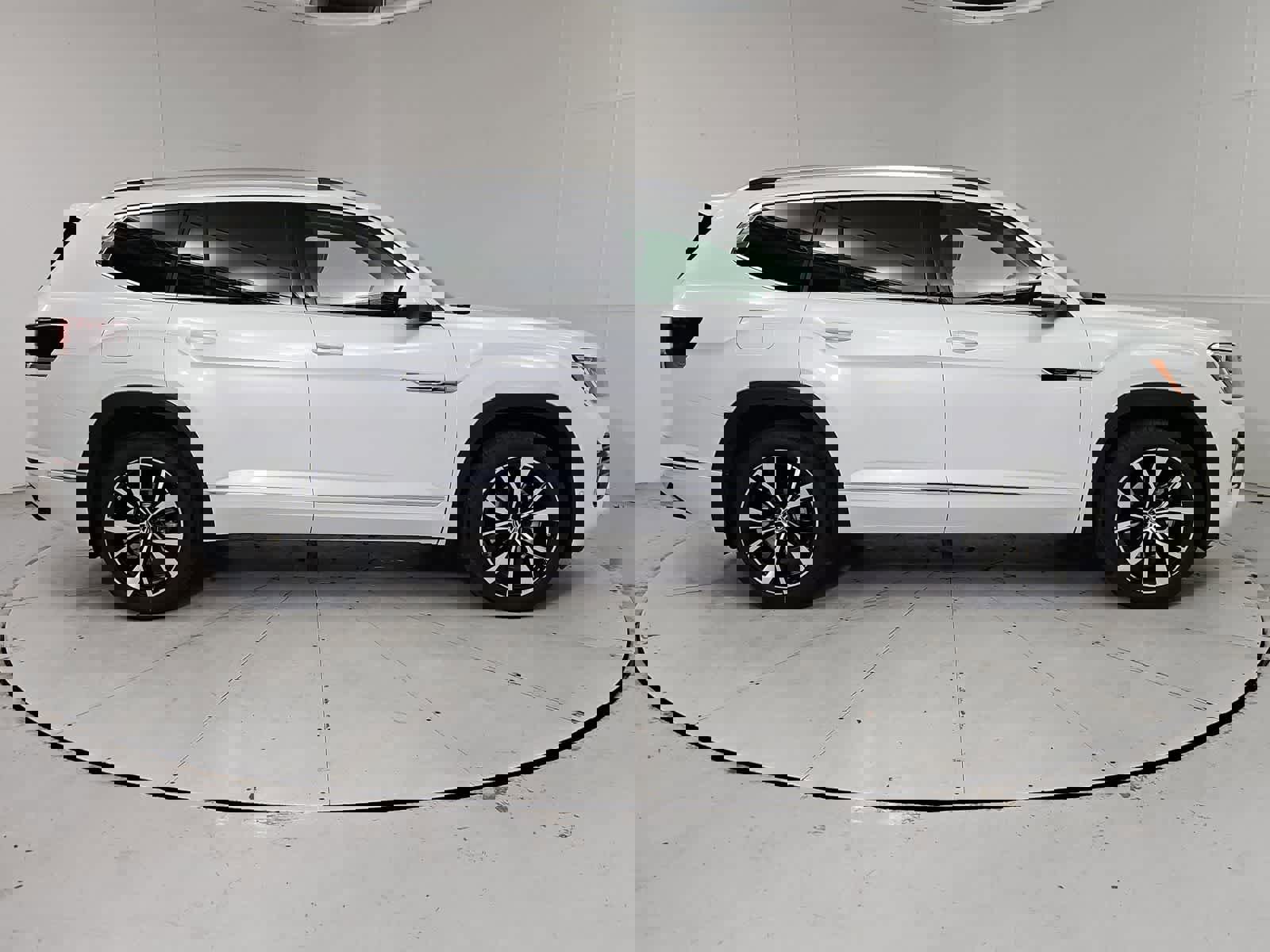 New 2026 Volkswagen Atlas SEL Premium R-Line image 7