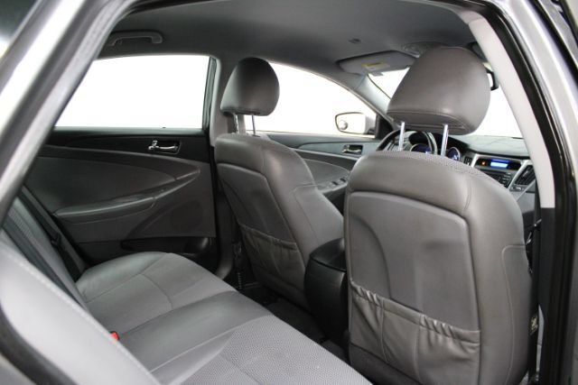Used 2013 Hyundai Sonata SE FWD image 18