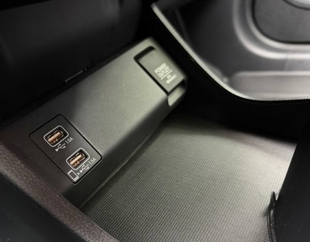 Used 2020 Honda HR-V Touring image 18