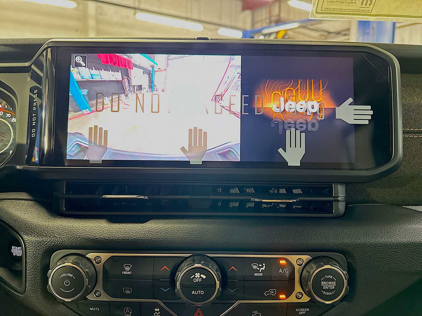 New 2026 Jeep Gladiator Willys AWD/4WD image 22
