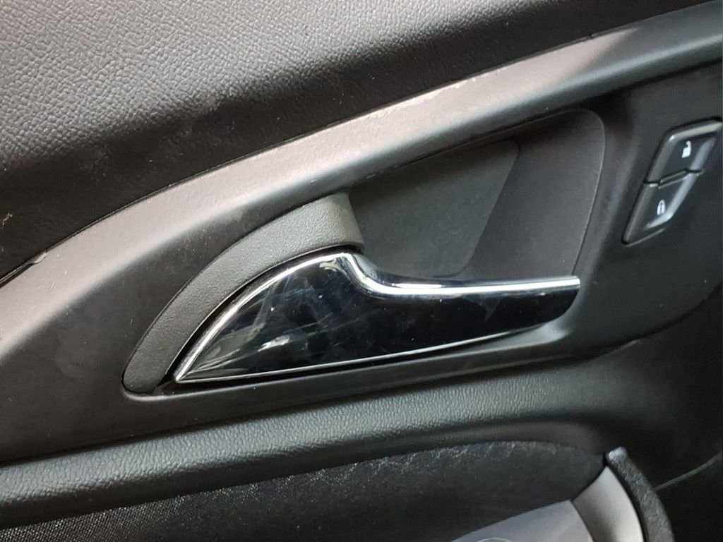 Used 2024 Chevrolet Malibu LS FWD image 14