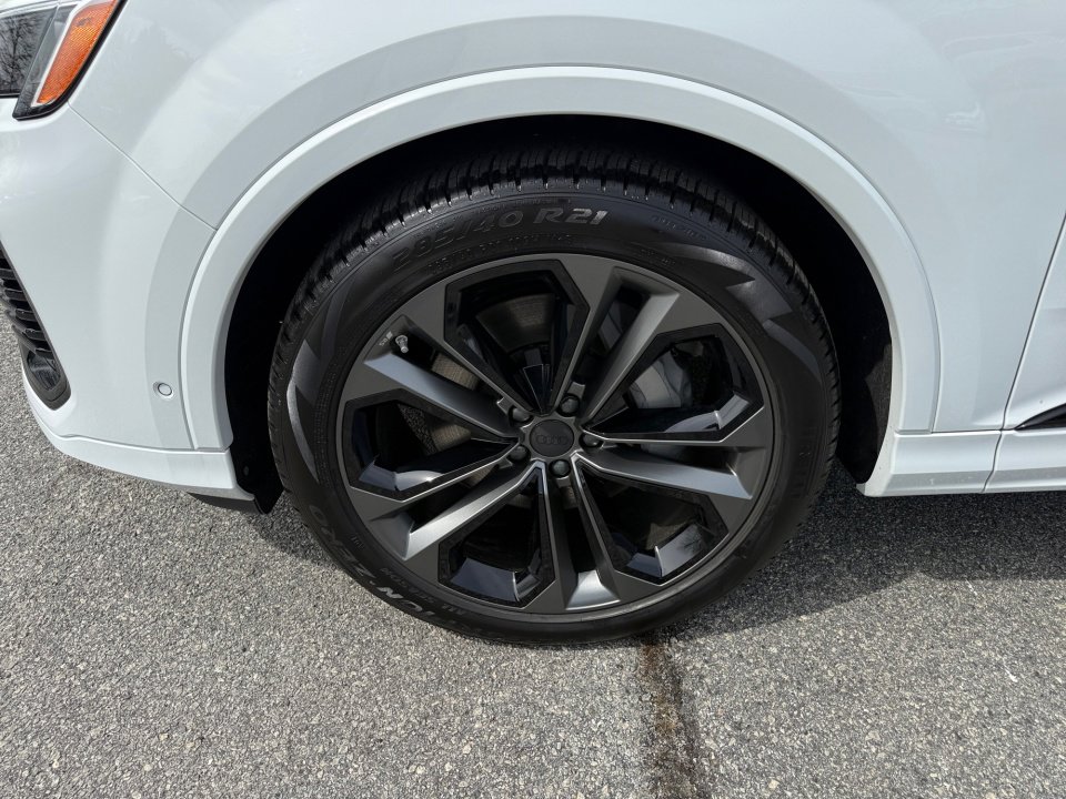 New 2026 Audi Q7 3.0T Premium Plus AWD/4WD image 27