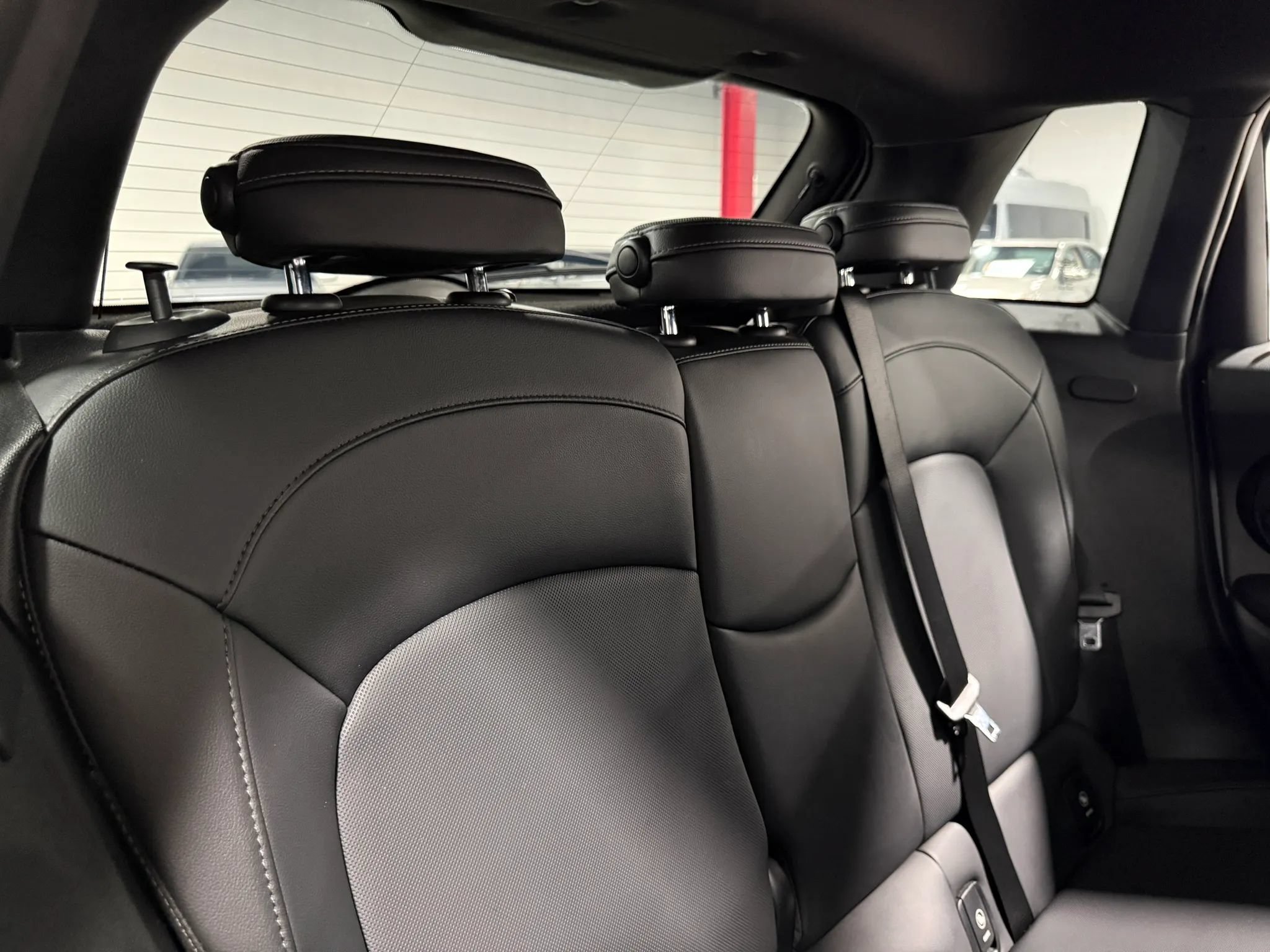 Used 2019 MINI Cooper S w/ Signature Upholstery Package FWD image 60