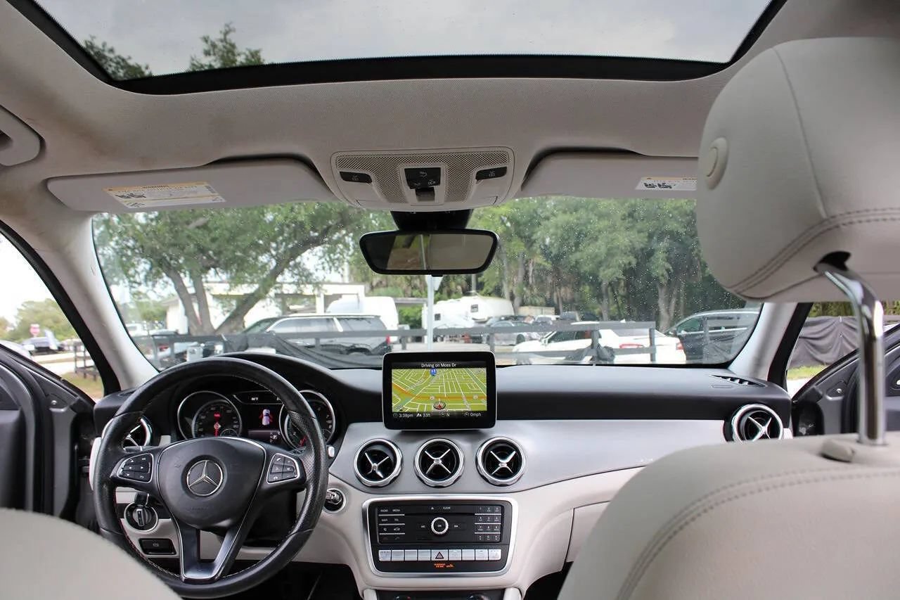 Used 2018 Mercedes-Benz GLA 250 4MATIC w/ Premium Package image 14
