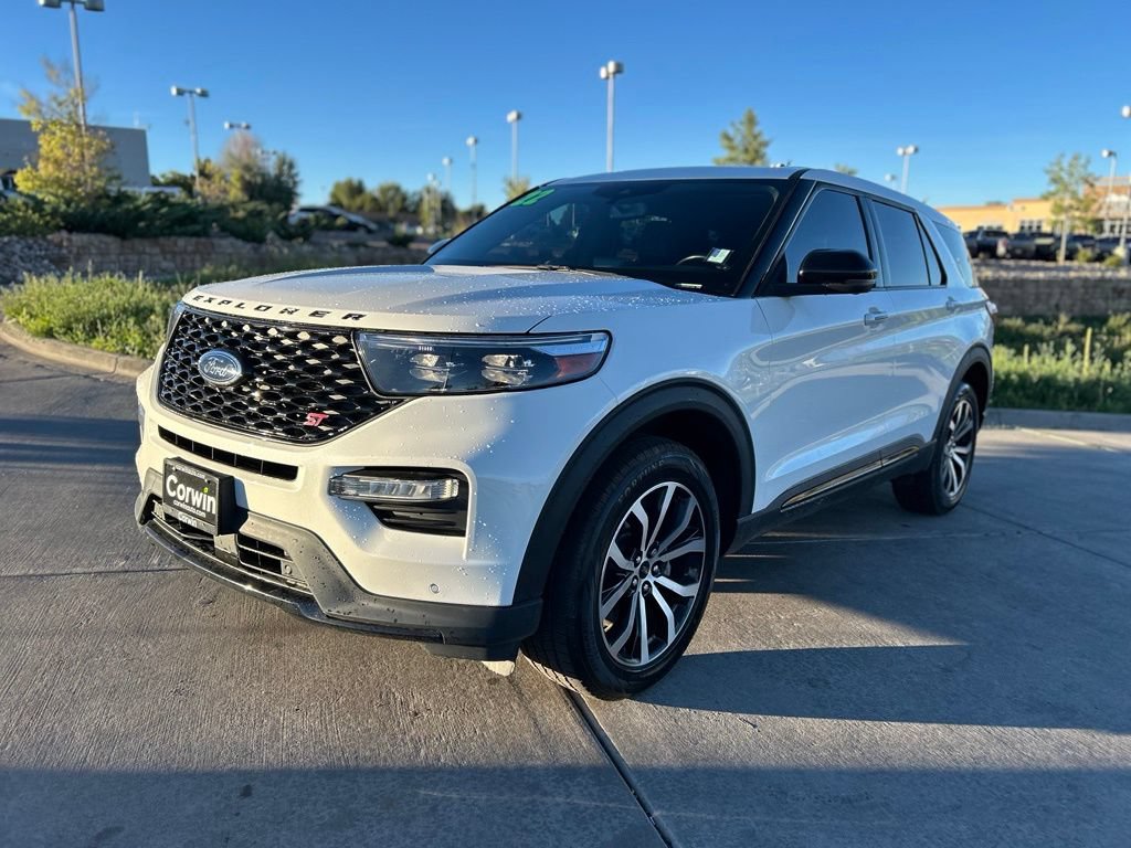 Used 2022 Ford Explorer ST w/ Technology Package AWD/4WD image 3