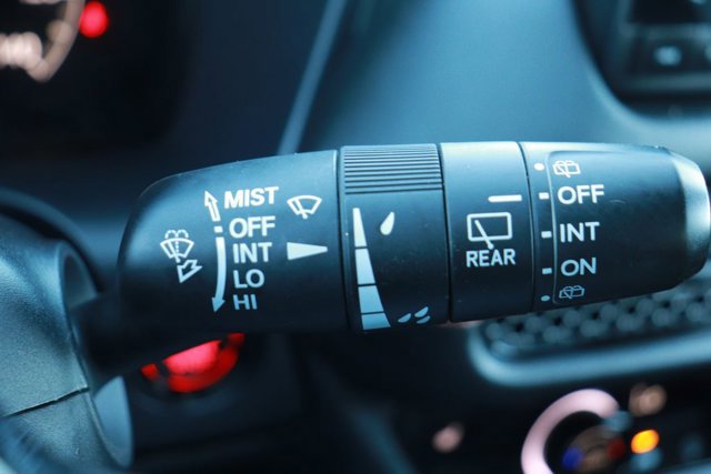 Used 2023 Honda HR-V Sport image 22