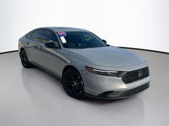 Certified 2025 Honda Accord SE image 2