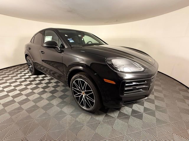 Certified 2025 Porsche Cayenne Coupe image 9