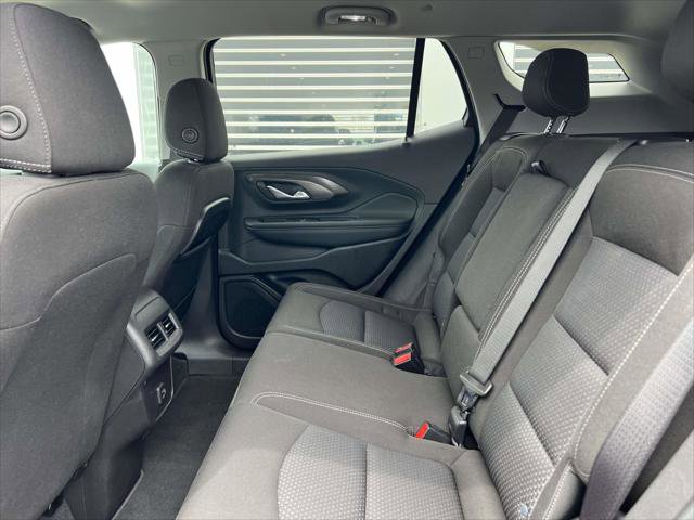 Used 2023 GMC Terrain SLE w/ Driver Convenience Package AWD/4WD image 15