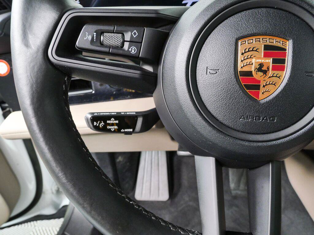 Certified 2022 Porsche Taycan RWD image 9