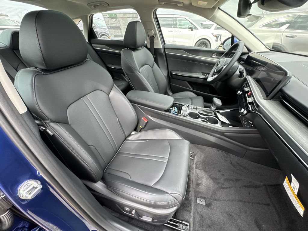 New 2026 Kia K5 EX image 25