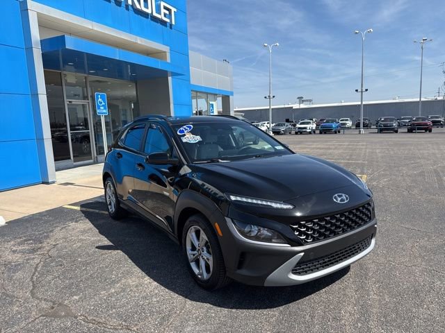 Used 2023 Hyundai Kona SEL w/ Cargo Package FWD image 9