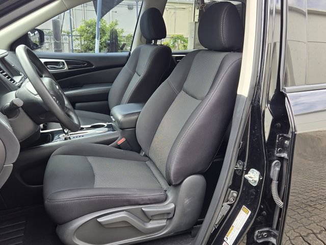 Used 2020 Nissan Pathfinder S image 13