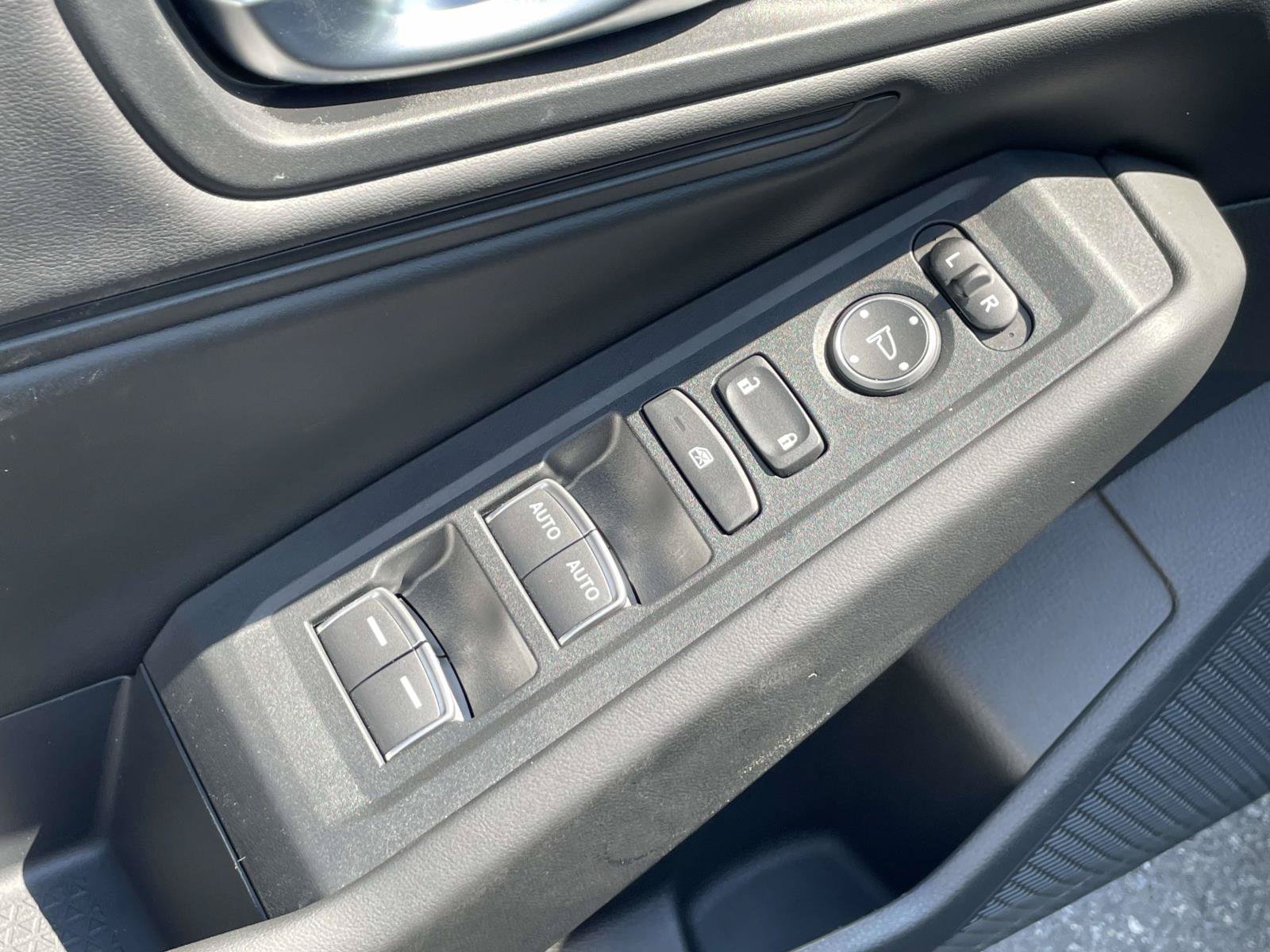 Used 2024 Honda Accord EX-L image 18