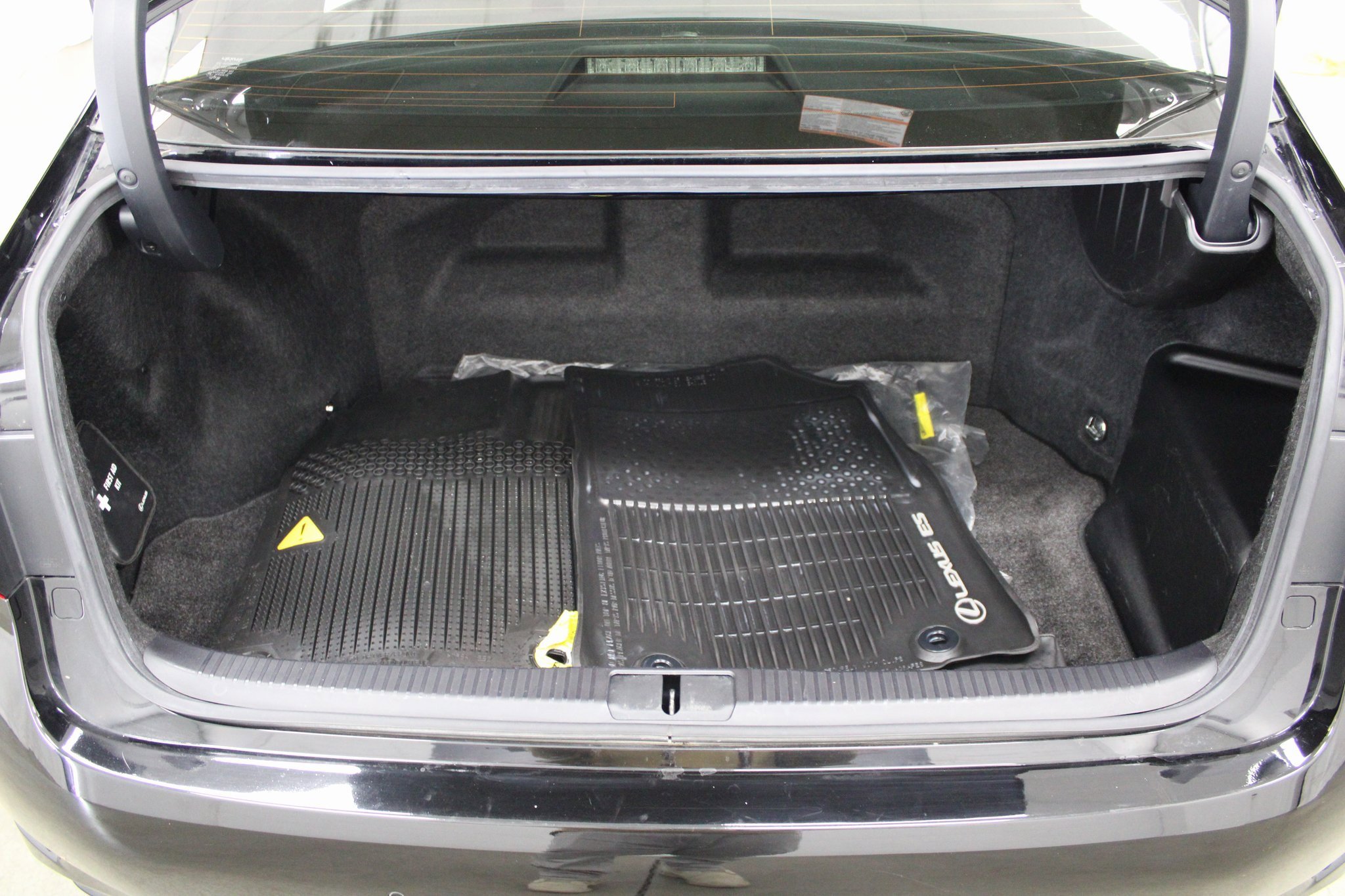 Used 2018 Lexus ES 300h image 23