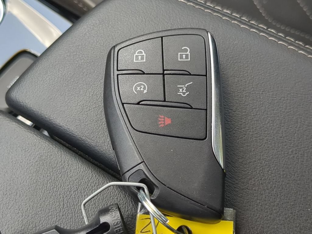 Used 2023 Buick Envision Avenir FWD image 30