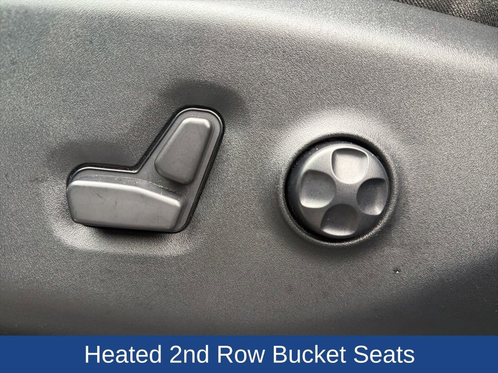 Used 2023 Chrysler Pacifica Limited w/ Uconnect Theater Family Group image 14