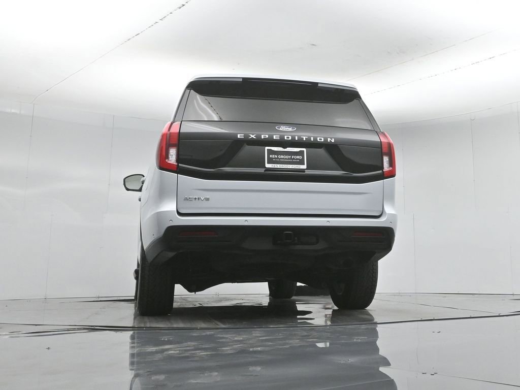 Used 2025 Ford Expedition Active AWD/4WD image 56