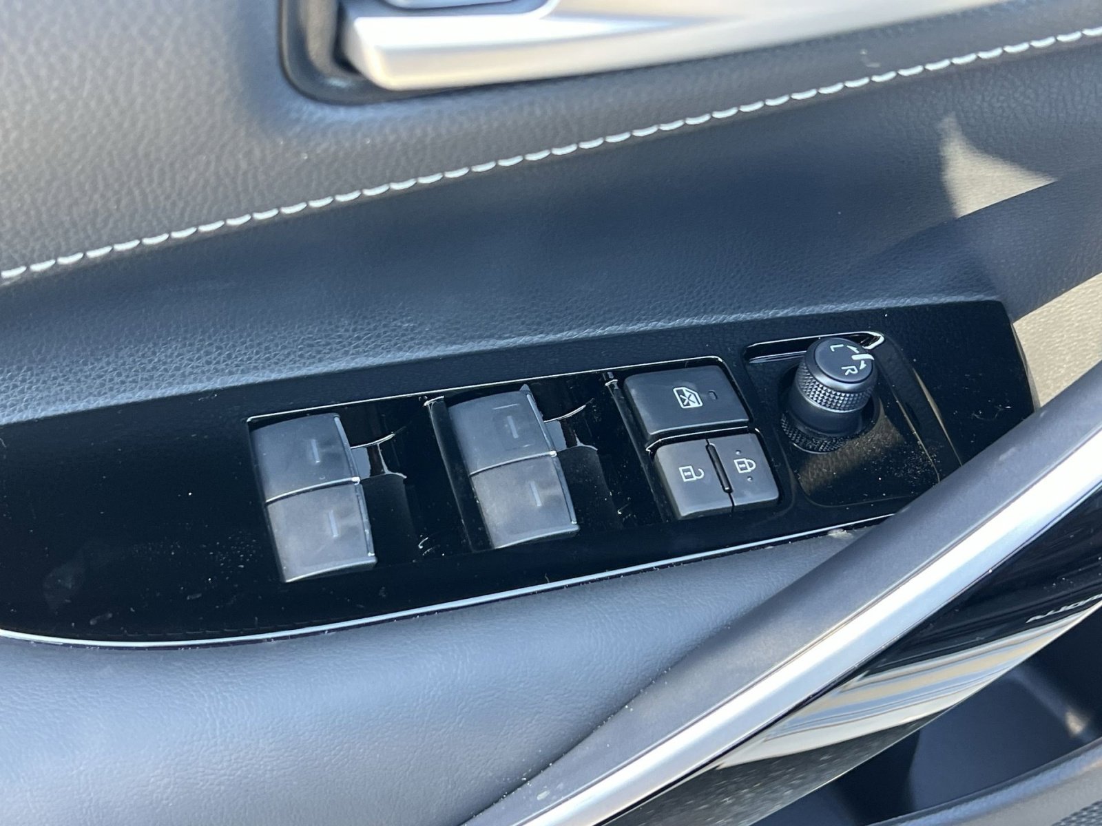 New 2026 Toyota Corolla XSE image 10