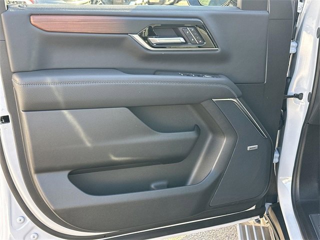 New 2026 GMC Yukon XL Denali w/ Denali Reserve Package image 20