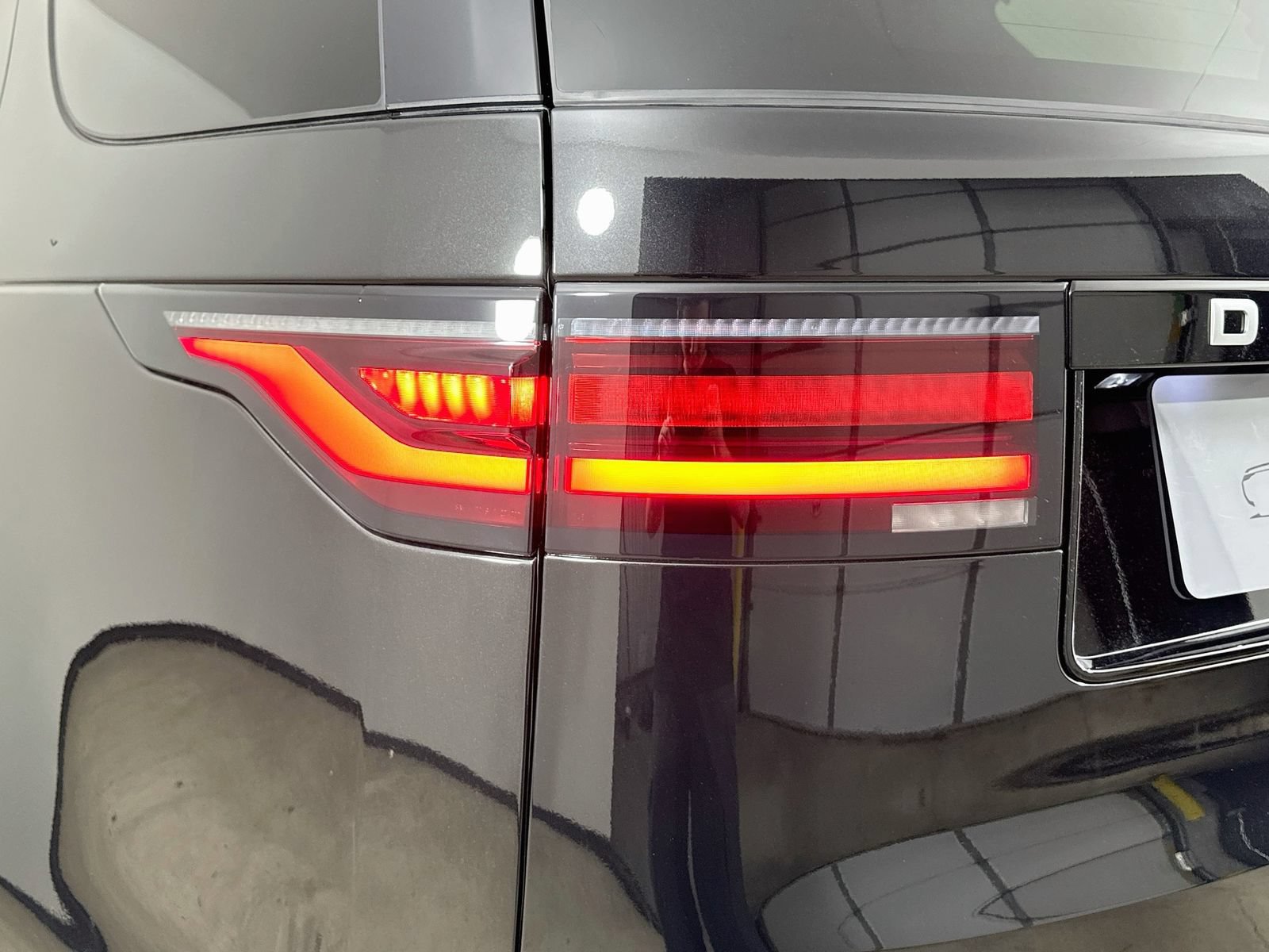 New 2026 Land Rover Discovery S AWD/4WD image 12