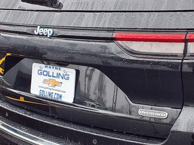 Used 2022 Jeep Grand Cherokee Overland w/ Advanced Protech Group III image 28