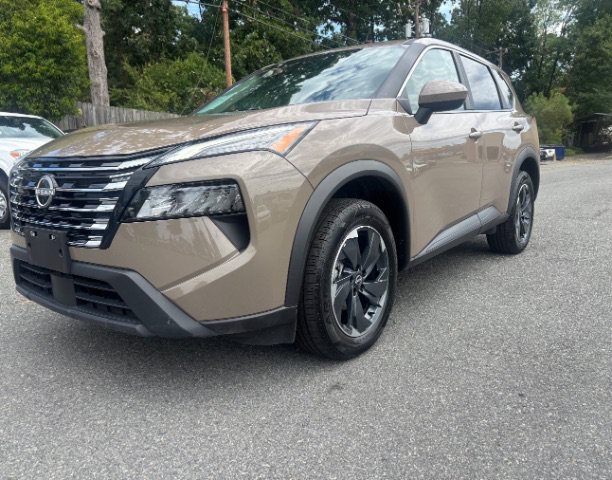 Used 2025 Nissan Rogue SV AWD/4WD image 9