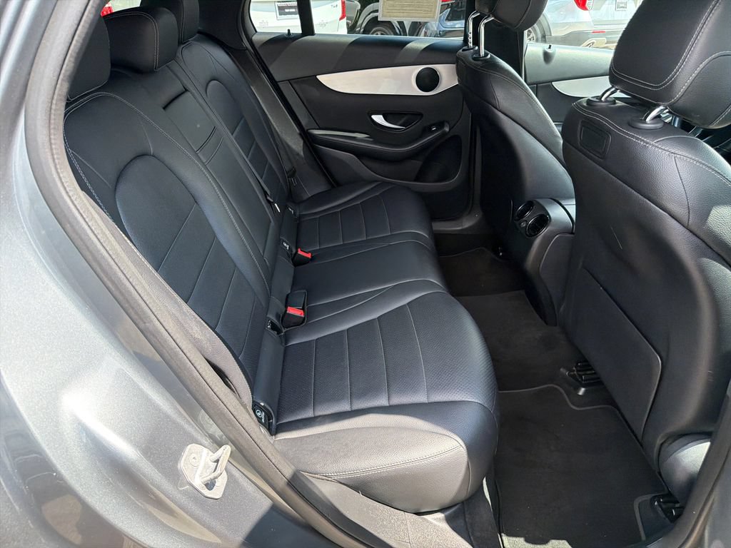 Used 2019 Mercedes-Benz GLC 300 image 15