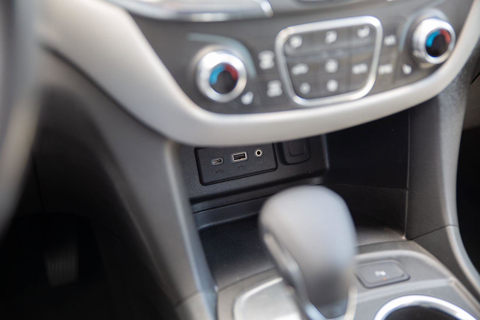 Used 2022 Chevrolet Equinox LT FWD image 15