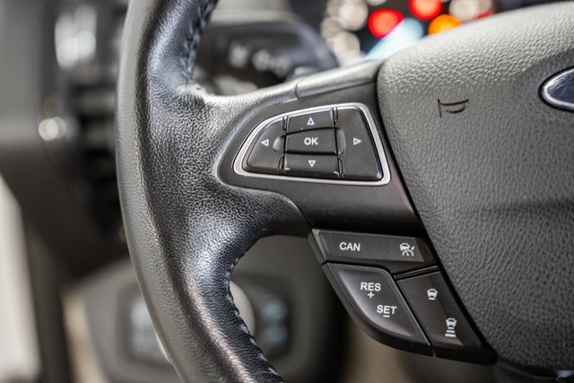 Used 2018 Ford Escape Titanium w/ Ford Safe & Smart Package image 29