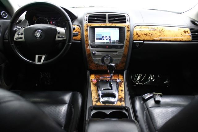 Used 2009 Jaguar XK Coupe RWD image 2